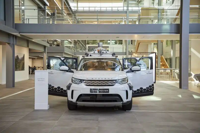 Jaguar Land Rover оголосив про пошук партнера Jaguar Land Rover шукає партнера по співпраці