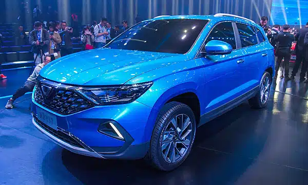 В інтернеті появились фото нового кросу Jetta від Volkswagen Jetta VS7
