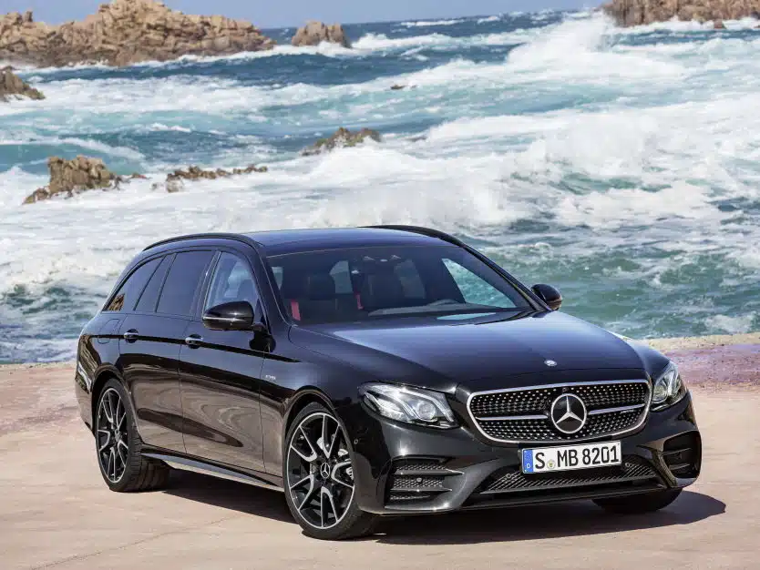 Вже третій рік Mercedes-Benz випускає автівки з браком mercedes-benz_e-class