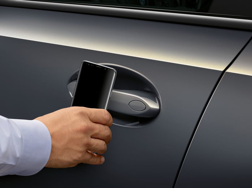 Автомобілі BMW використовуватимуть NFC, як ключ Контакт має відбуватися за протоколом NFC