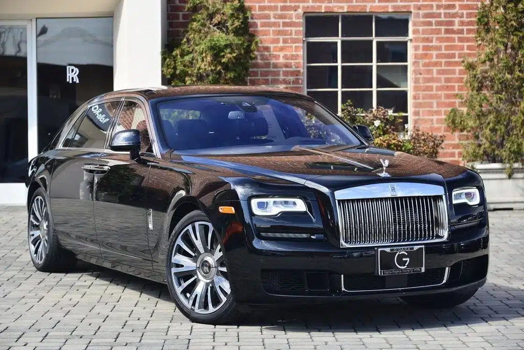 Rolls-Royce оснастить свої новинки двигуном власної розробки rolls royce ghost