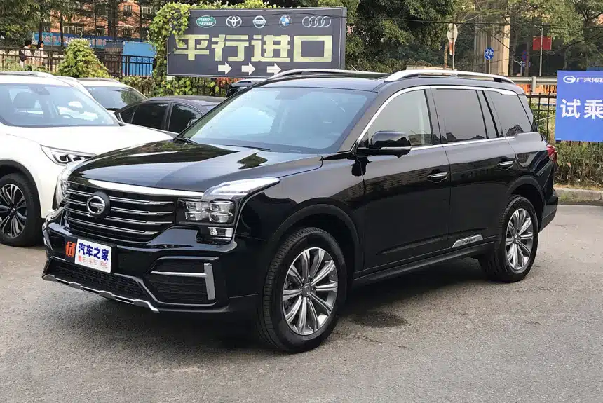 Китайський Ленд Крузер отримав 190 “конячок” та 6-ступінчастий автомат GAC Trumpchi GS8