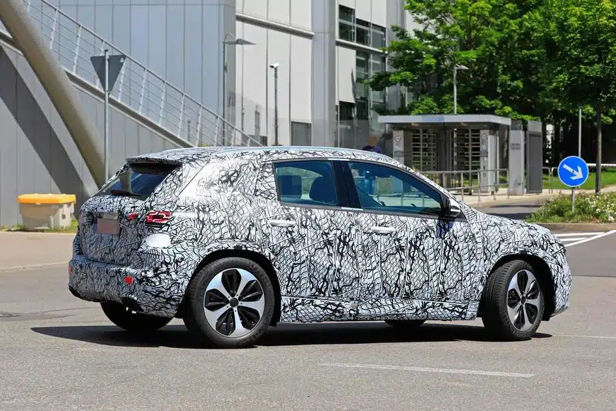 Нарешті, презентували дві версії Mercedes-Benz GLA Mercedes-Benz GLA
