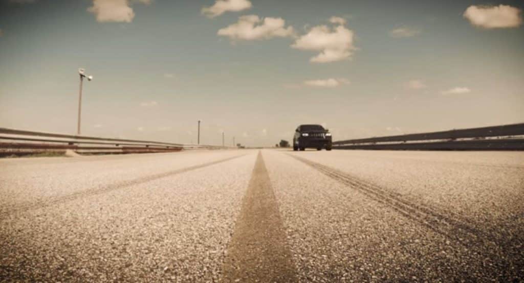 Grand Cherokee Trackhawk Chevrolet Corvette С8