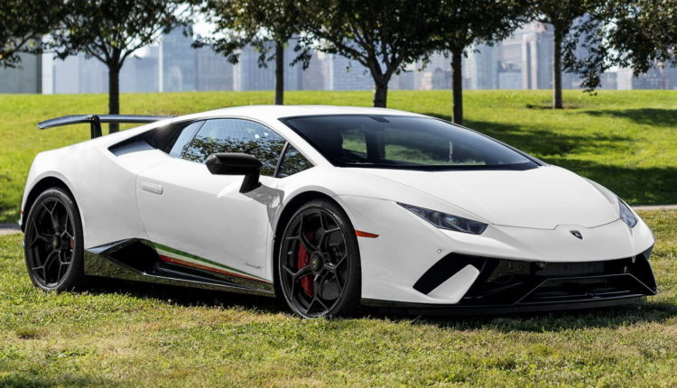 Включи lamborghini huracan