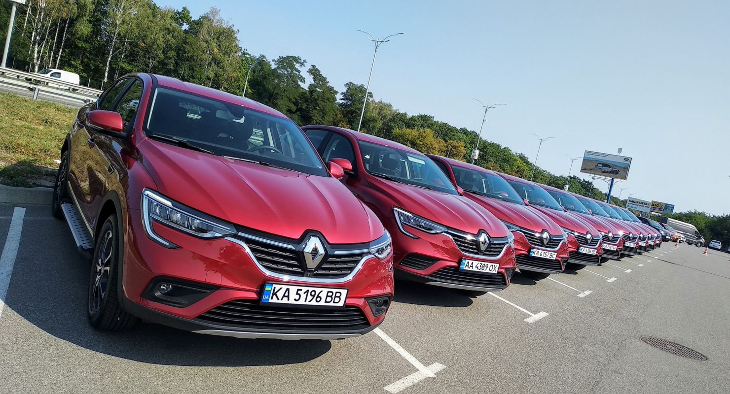 Український автопром у листопаді знову показав невтішні результати Renault Arkana