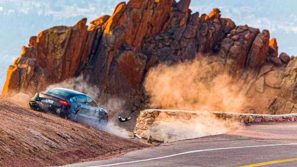 Tesla Model 3 Unplugged Performance розбилася на Pikes Peak © Facebook Unplugged Performance