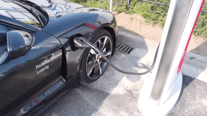 Tesla zarjadka