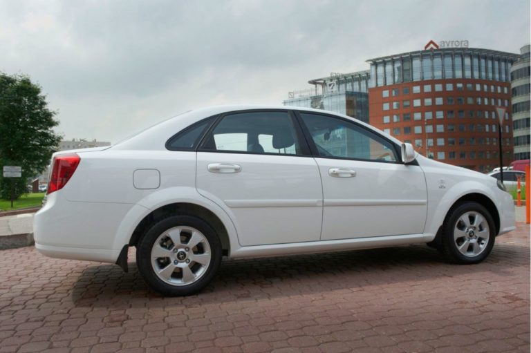 Daewoo Gentra 2012 року