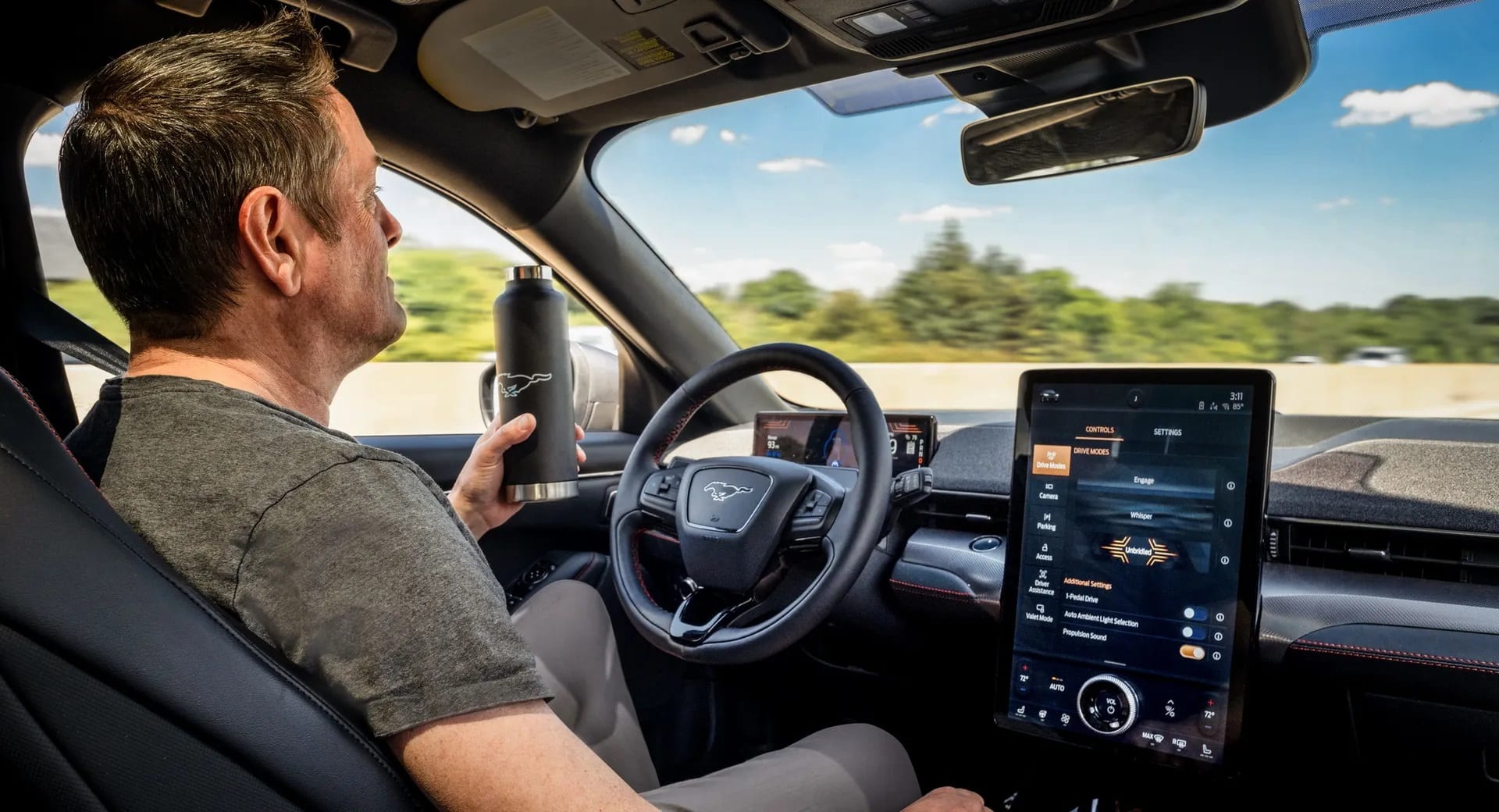 Нові Ford Mustang та F-150 отримають технологію безпілотного водіння Ford Mustang Mach-E,