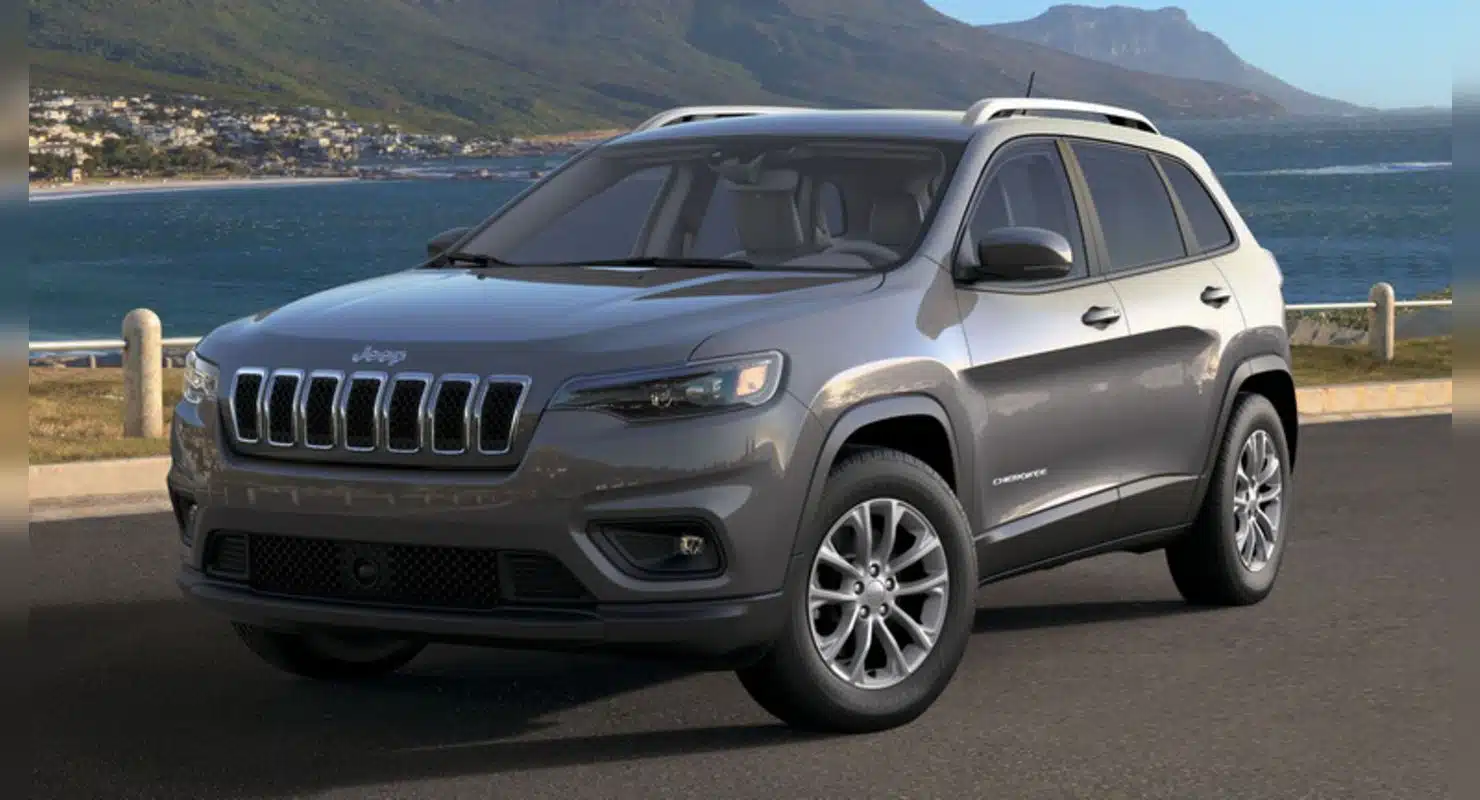 Jeep представив нову версію позашляховика Cherokee Jeep Latitude Lux