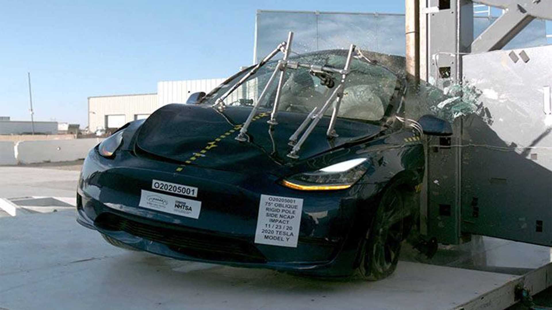 Краш-тест Tesla Model Y NHTSA