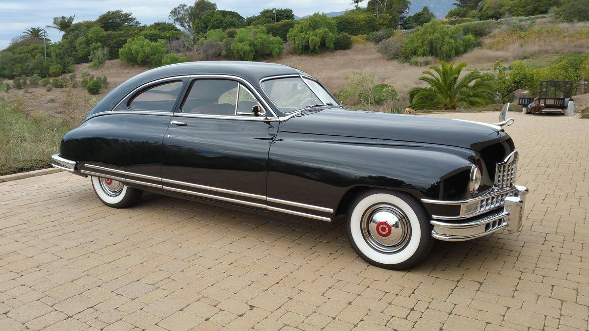 На продажу выставили легендарный автомобильный бренд из США Packard