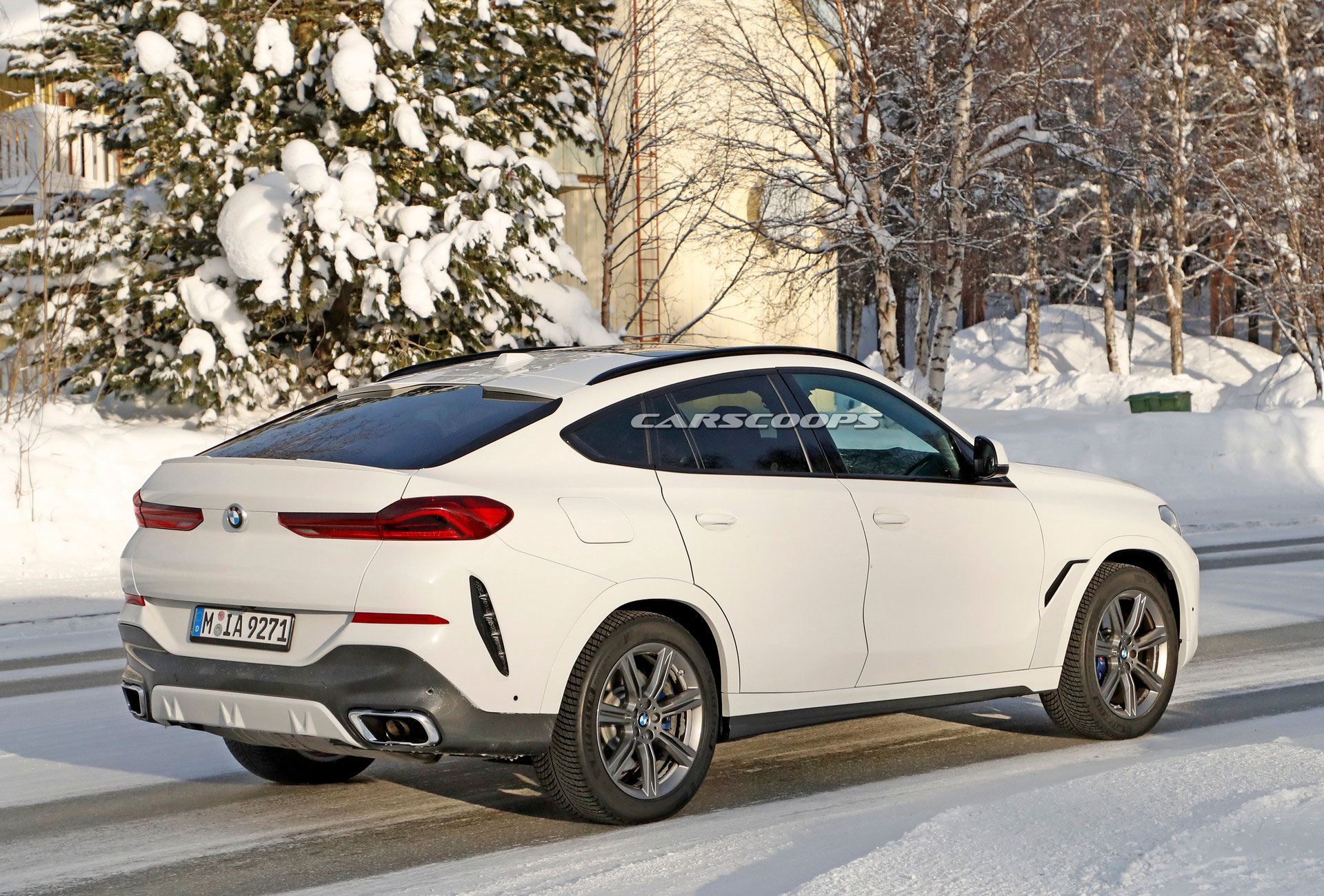 BMW готує чергове оновлення X6 BMW X6