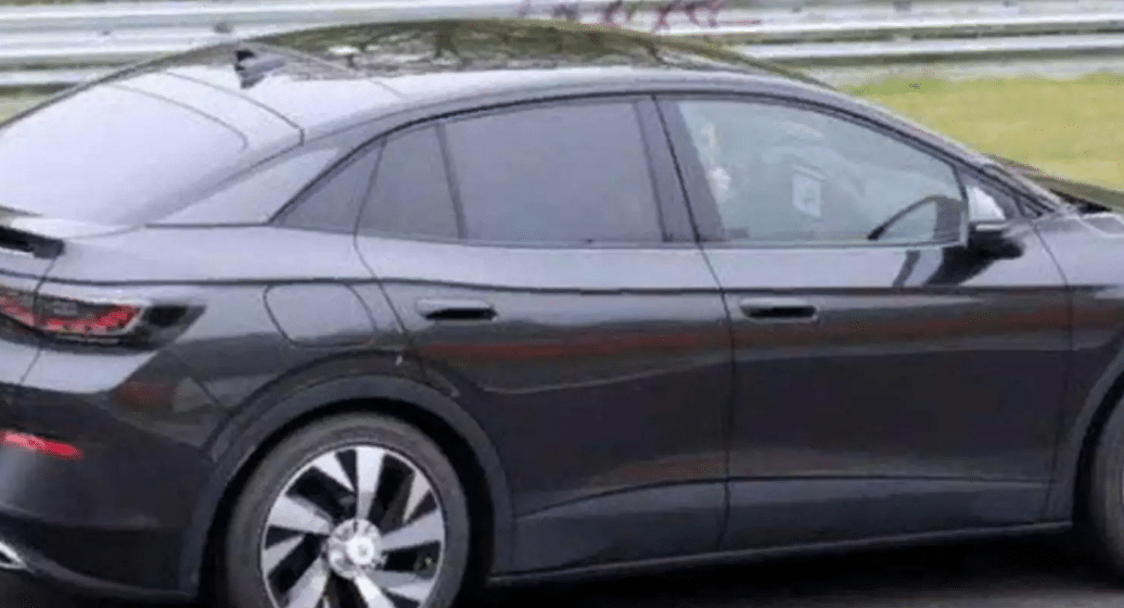 У Volkswagen назвали дату випуску електричного кросовера ID.5 Volkswagen ID.5