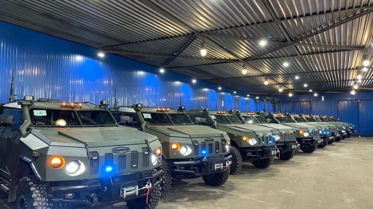 Автопарк українських військових поповнили вітчизняні бронеавтомобілі не гірші ніж Hummer Новатор