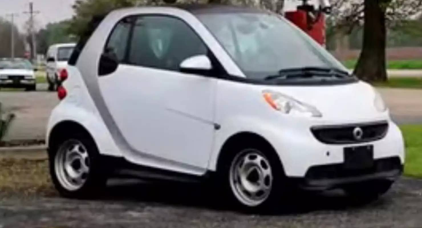 У крихітний Smart встановили двигун V8 на 725 кінських сил Smart Fortwo