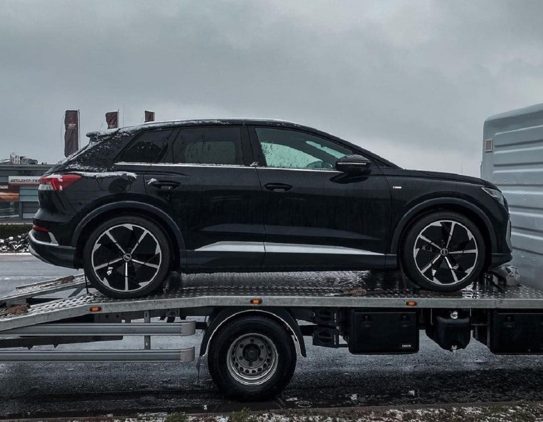 Топові електрокари Audi незабаром почнуть продавати в Україні Audi Q4 e-tron