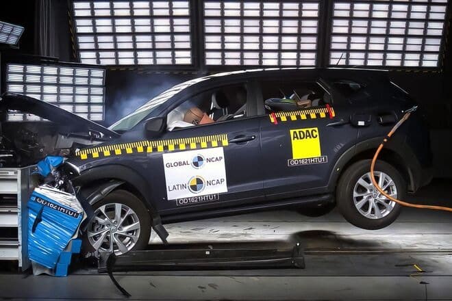 Які моделі Kia, Hyundai, Nissan і Renault з тріском провалили нові краш-тести
