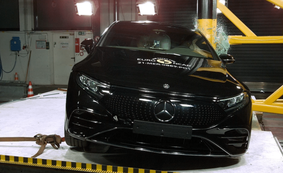 В Euro NCAP разбили 33 новых автомобиля для выяснения их прочности при ДТП Mercedes-Benz EQS