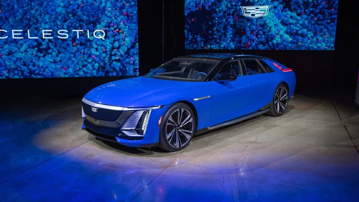 Презентовано флагманський Cadillac Celestiq і найтихіший в історії марки Rolls-Royce Spectre Cadillac Celestiq