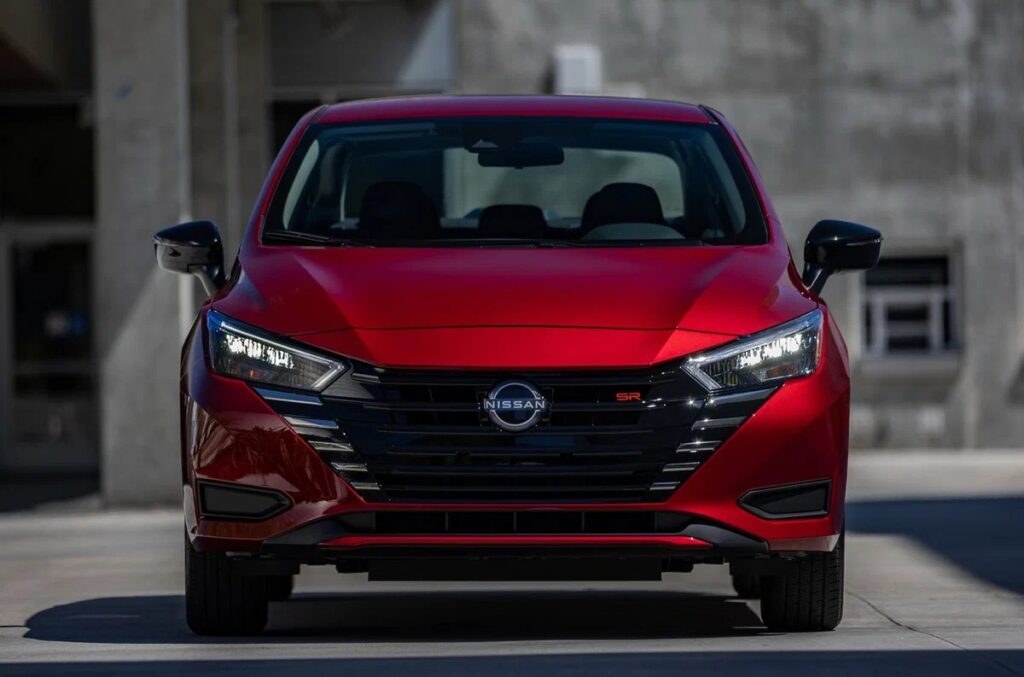 Nissan Versa 2023