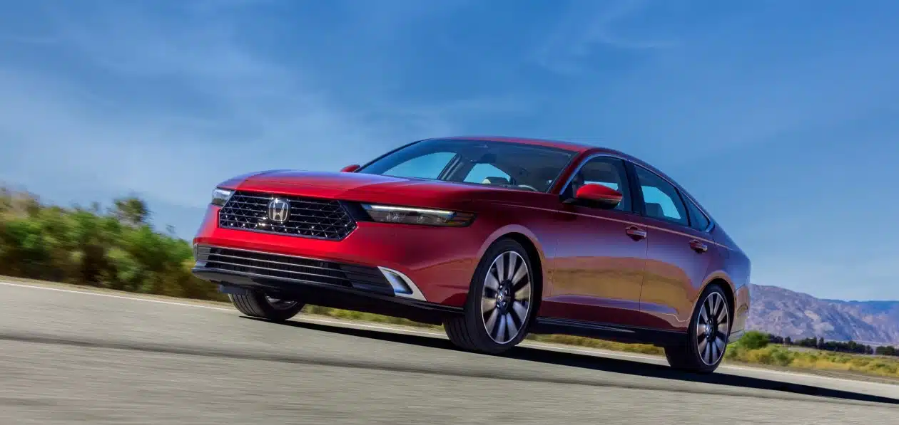 Honda презентувала седан Accord нового покоління Honda Accord XI