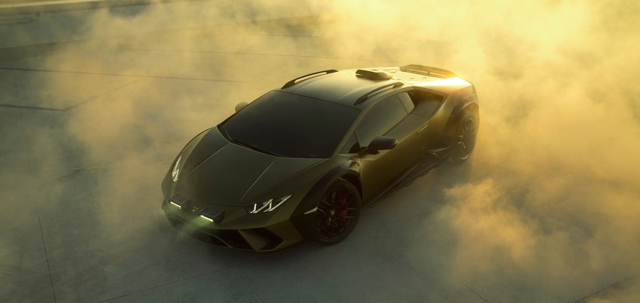 “Позашляховий” суперкар Lamborghini Huracan Sterrato показали без камуфляжу Lamborghini Huracan Sterrato