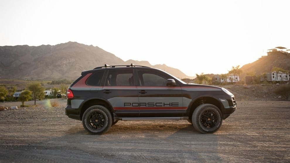 Porsche Cayenne арабська версія