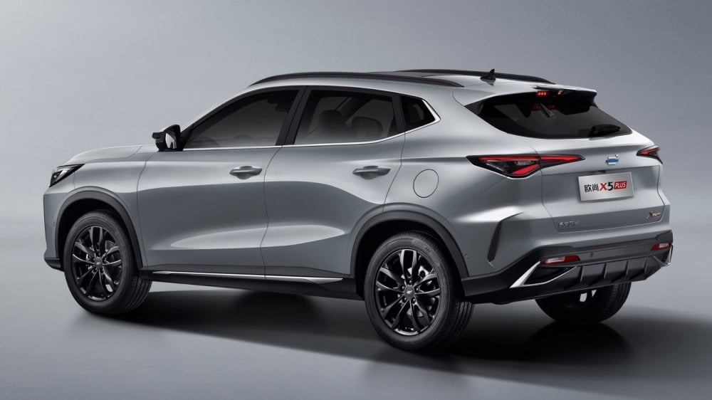 Changan випустив недорогого конкурента Hyundai Tucson та Nissan X-Trail Changan Auchan X5 Plus