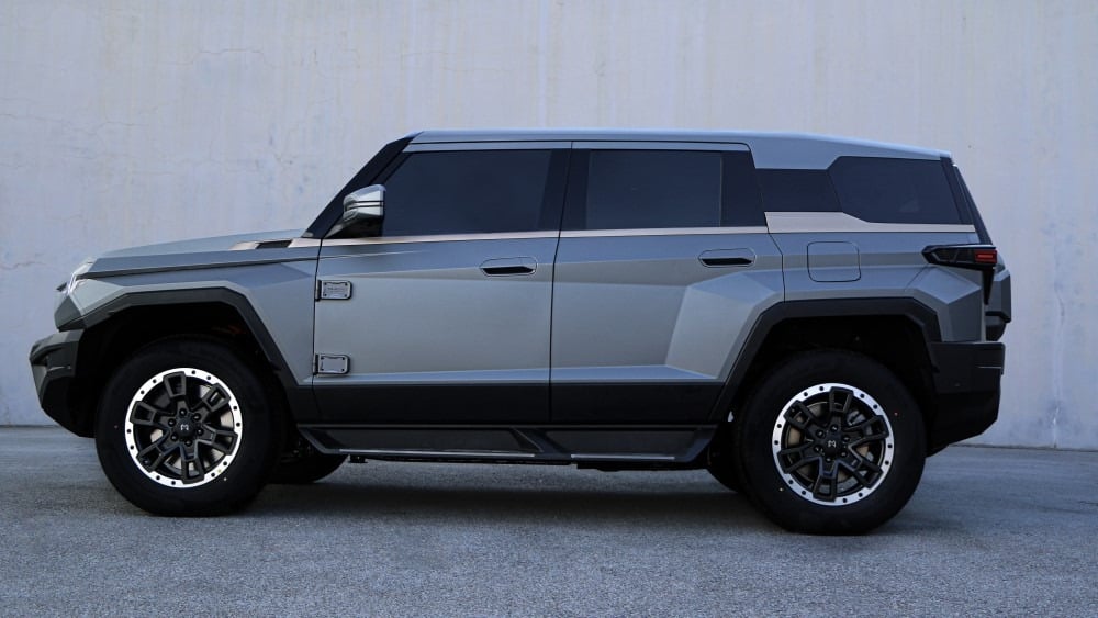 Dongfeng виводить на ринок новий електричний позашляховик: краще, ніж “Hummer” Dongfeng Mengshi M-Hero 917