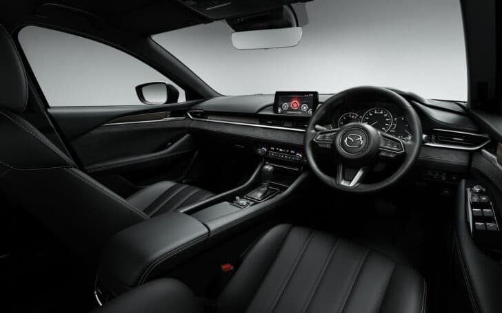 Mazda 6 2023 інтер'єр