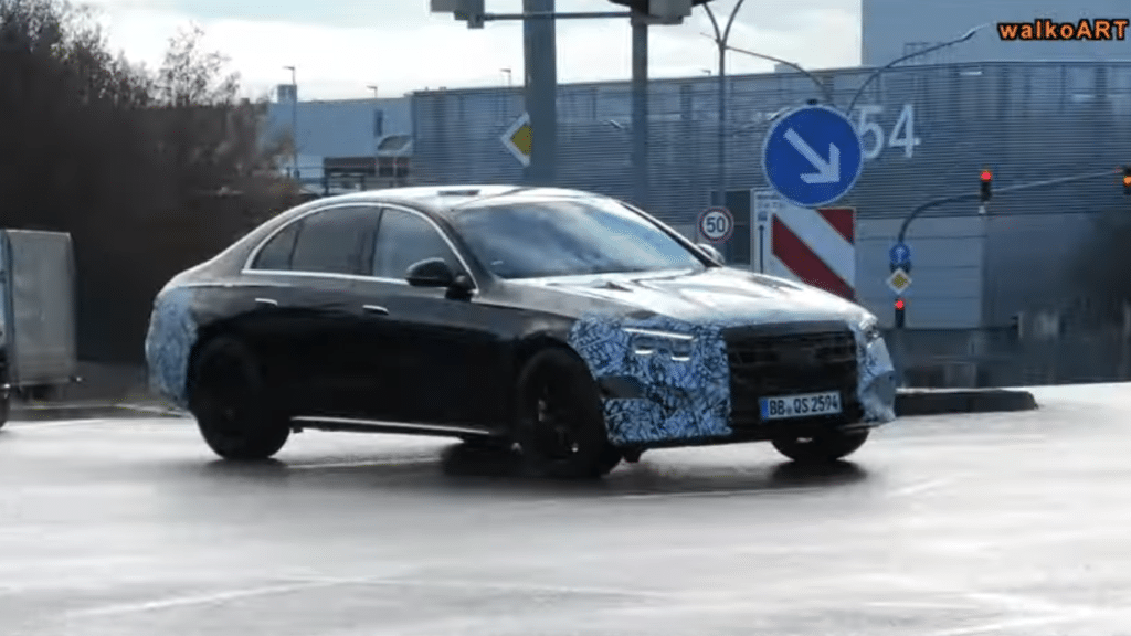 Mercedes-Benz E-Class 2023