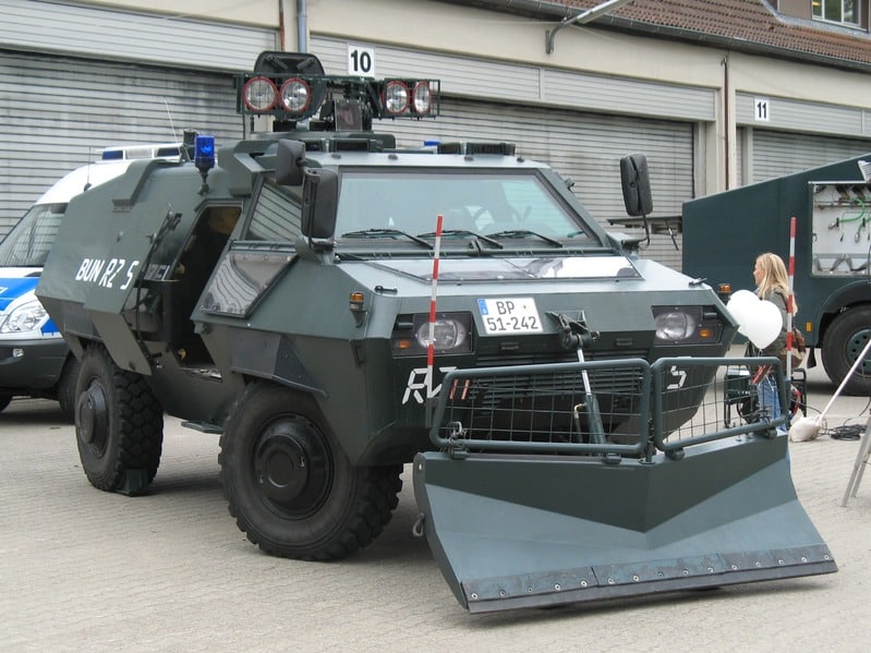 Україна отримала 12 автомобілів німецького виробництва на базі Mercedes-Benz Unimog для охорони кордону SW 4