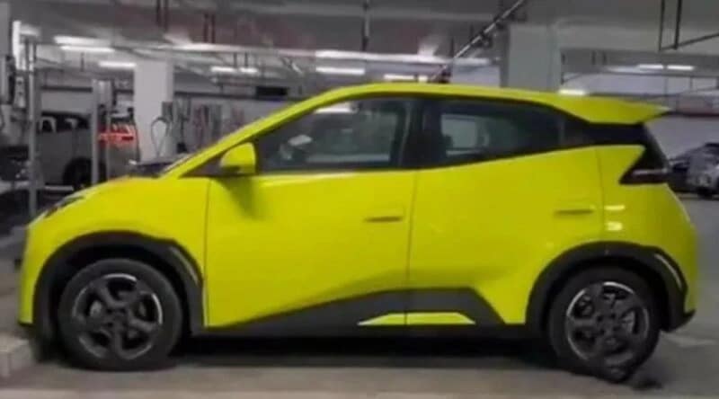 Задовго до прем’єри на “живих” фото розкритий дизайн хетчбека BYD Seagull: вже відомі технічні характеристики авто BYD Seagull