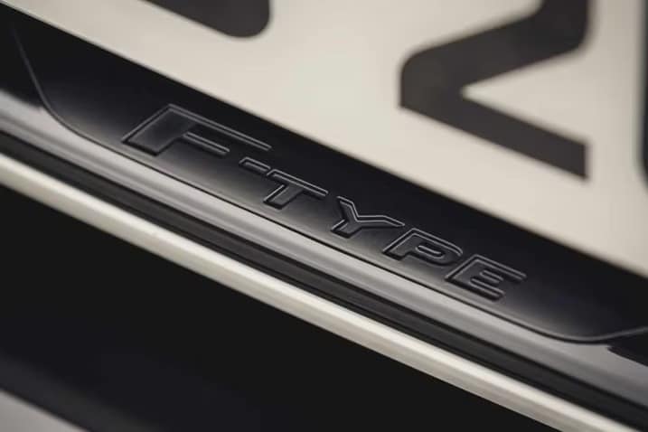 Jaguar F-Type 2024