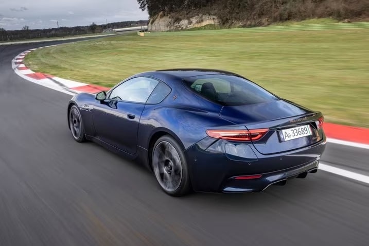 Maserati GranTurismo Driven