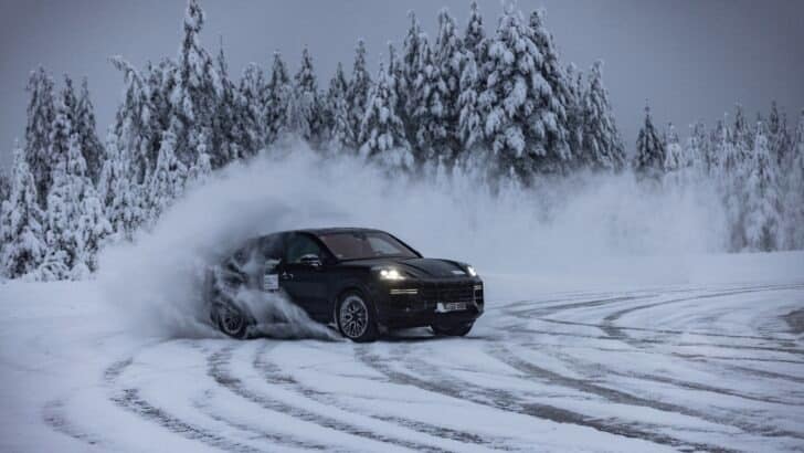 Porsche готує випуск трьох новинок: Cayenne, Macan і K1