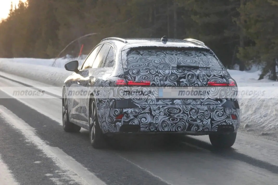 Новий універсал Audi A4 Avant 2024 року відмітився на чергових тестових заїздах Audi A4 Avant