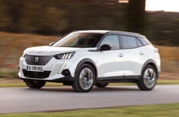Оголошено ціни на перший в Україні електричний кросовер Peugeot Peugeot e-2008