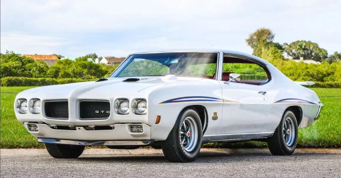 10 американських автомобілів, які стали класикою та еталоном надійності Pontiac GTO