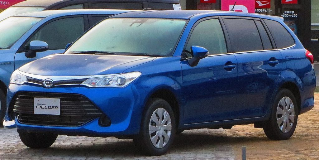 Toyota Corolla Fielder 2016