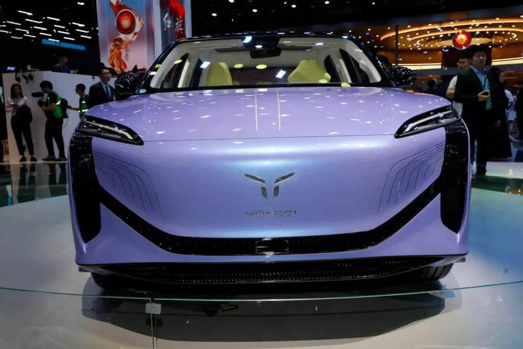 Hongqi E202