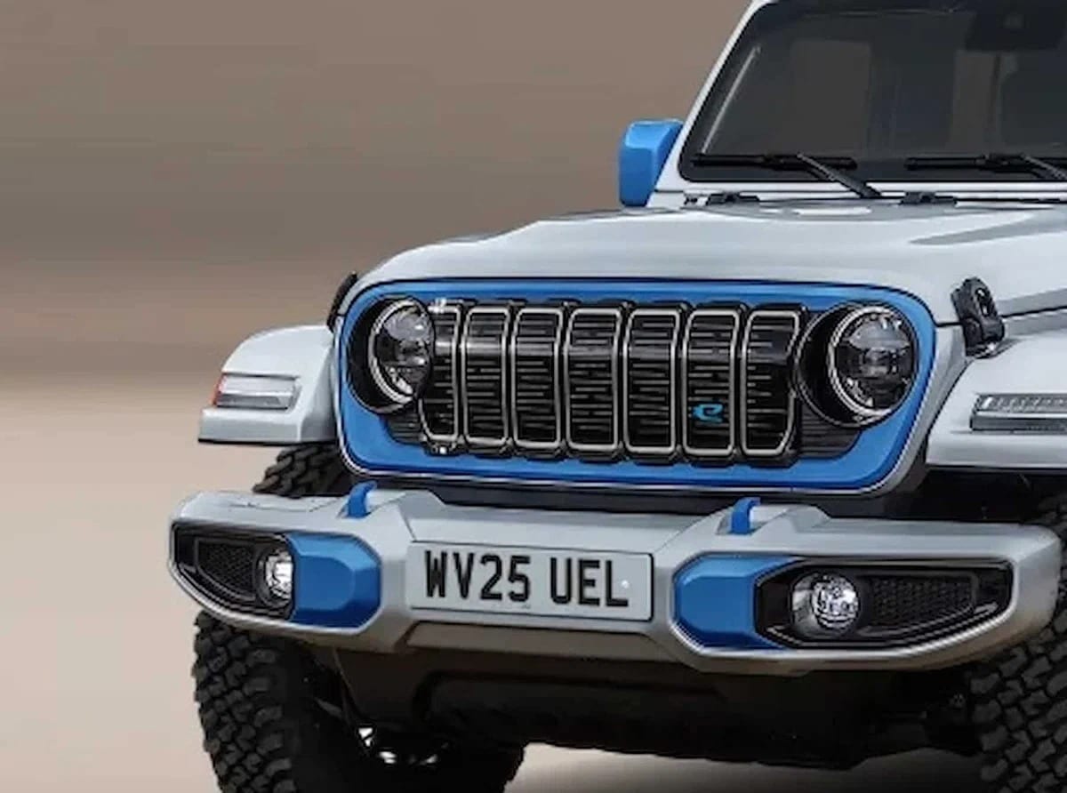 Розкрито подробиці про серійний Jeep Wrangler на електротязі Jeep Wrangler електро