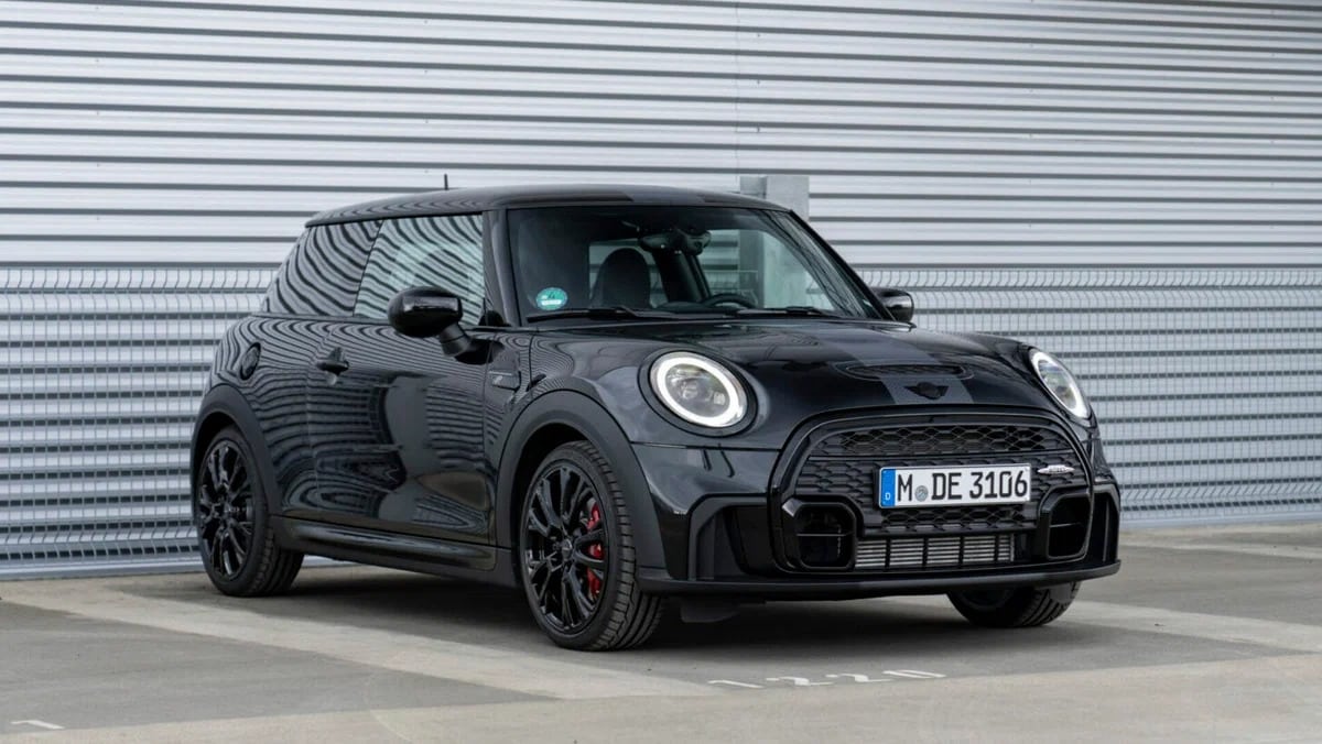 Хетчбек MINI John Cooper Works отримав нову лімітовану версію 1to6 Edition MINI John Cooper Works 1-6 Edition