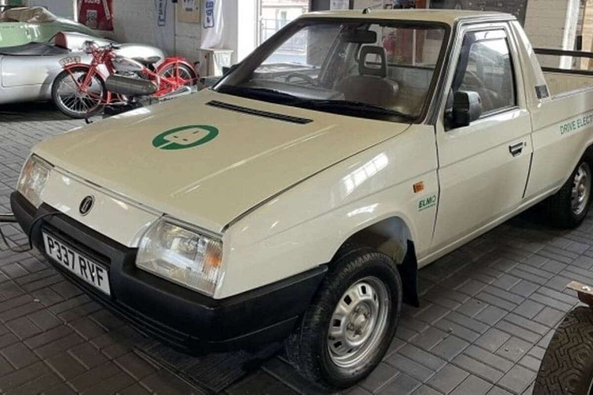 У мережі показали, яким був перший електромобіль бренду Skoda Skoda Elmo