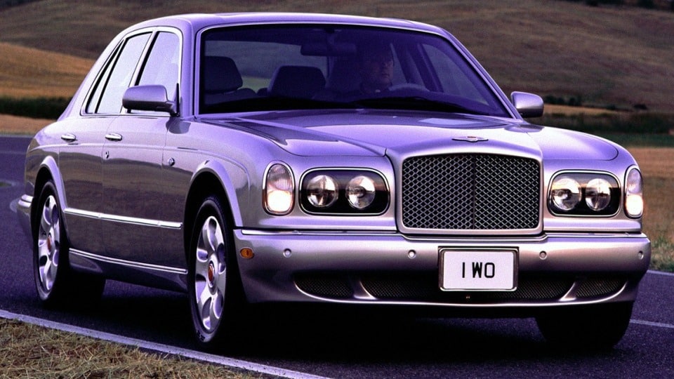 2 найгірші автомобілі бренду Bentley за всі роки існування компанії Bentley Arnage