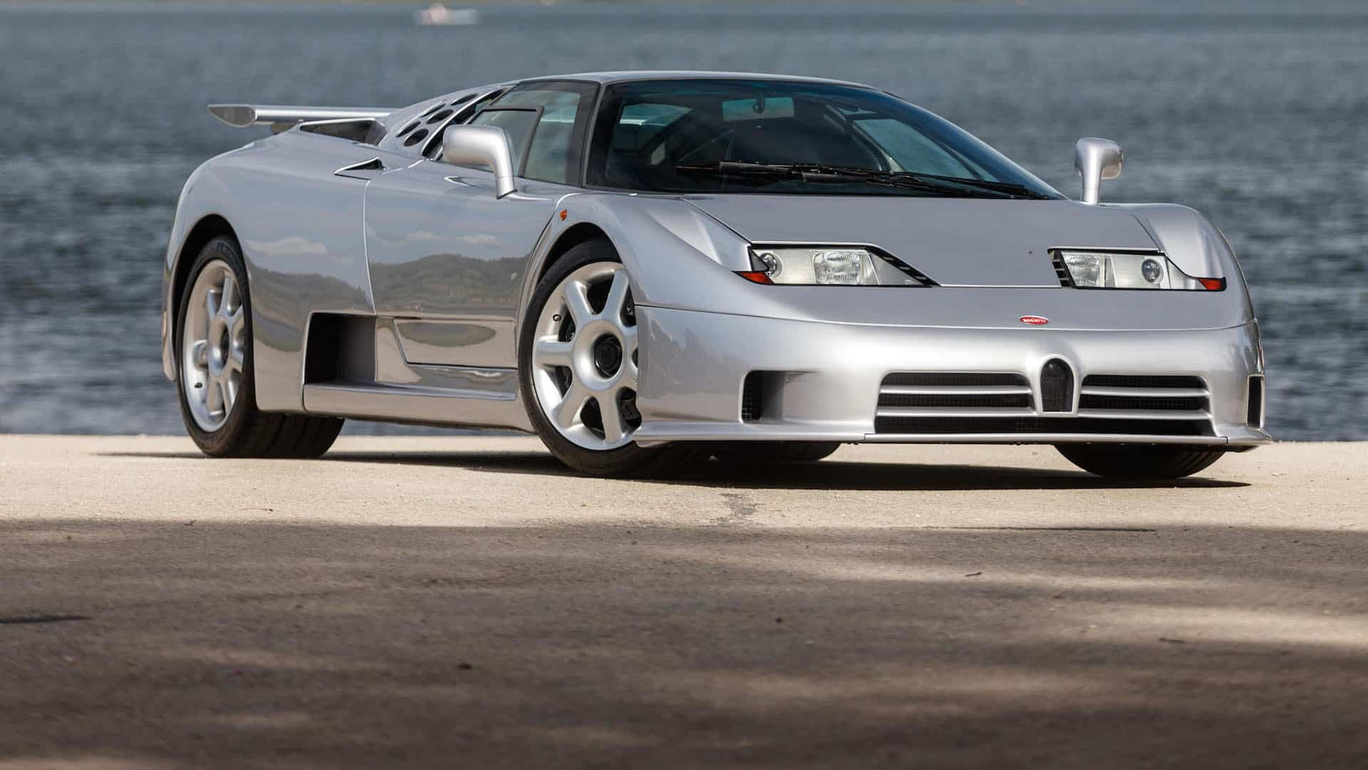 2 найгірші автомобілі бренду Bugatti за всі роки існування компанії Bugatti EB110