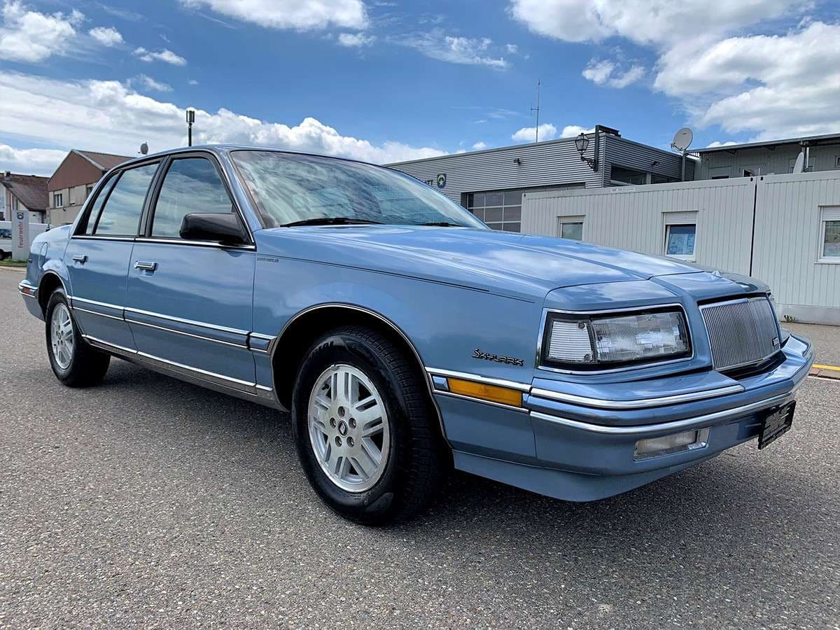 2 найгірші автомобілі бренду Buick за всі роки існування компанії Buick Skylark