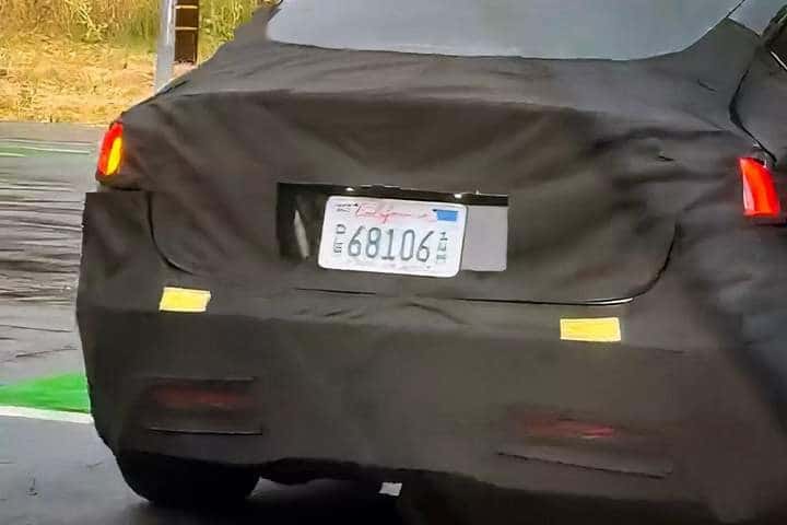 На дорогах загального користування помітили оновлену Tesla Model 3 Tesla Model 3 2023
